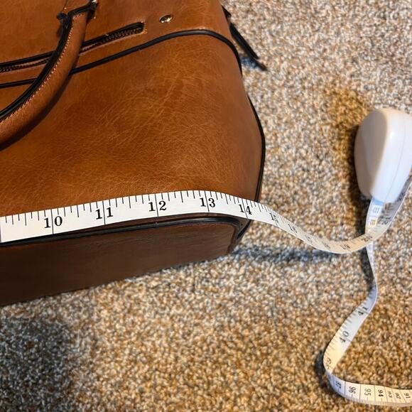 Mathew & Julian Brown Handbag. Outside and Inside Zip Pockets.  2 Flaws as shown - Picture 5 of 9